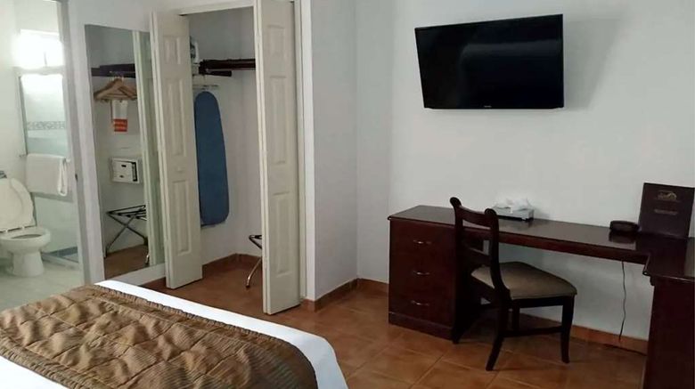 <b>Best Western Saltillo Room</b>. Images powered by <a href="https://iceportal.shijigroup.com/" title="IcePortal" target="_blank">IcePortal</a>.
