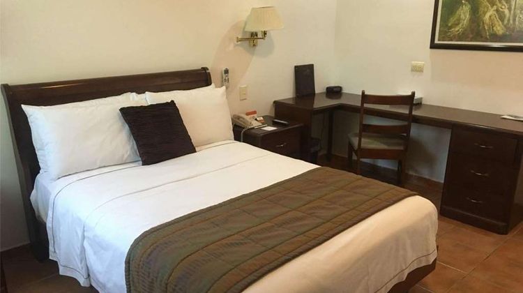 Best Western Saltillo Suite