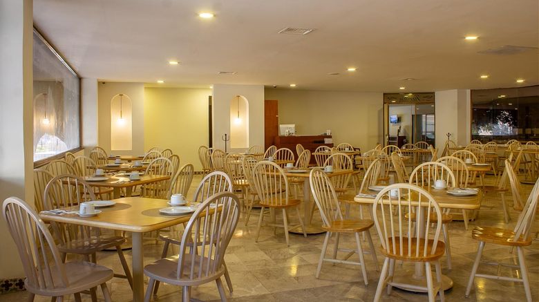 <b>Best Western Plus Plaza Florida & Tower Restaurant</b>. Images powered by <a href="https://iceportal.shijigroup.com/" title="IcePortal" target="_blank">IcePortal</a>.