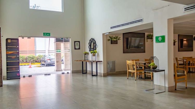 Best Western Plus Monterrey Colon Lobby
