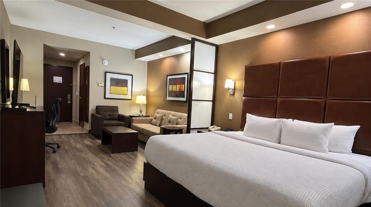 Best Western Premier Monterrey Airport Suite