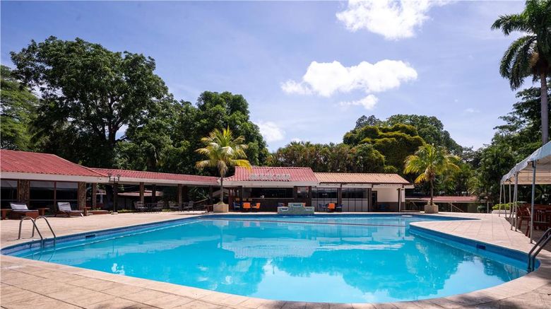 <b>Best Western Las Mercedes Airport Pool</b>. Images powered by <a href="https://iceportal.shijigroup.com/" title="IcePortal" target="_blank">IcePortal</a>.