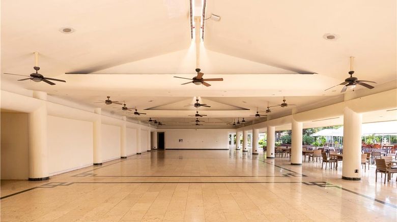 <b>Best Western Las Mercedes Airport Ballroom</b>. Images powered by <a href="https://iceportal.shijigroup.com/" title="IcePortal" target="_blank">IcePortal</a>.