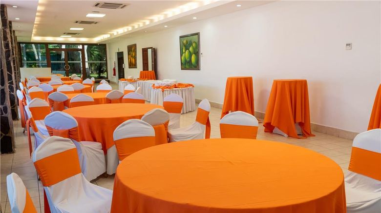 <b>Best Western Las Mercedes Airport Meeting</b>. Images powered by <a href="https://iceportal.shijigroup.com/" title="IcePortal" target="_blank">IcePortal</a>.