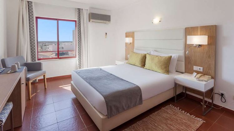 Best Western Hotel Dom Bernardo Room