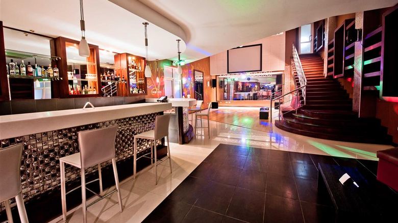 <b>Best Western Premier Accra Airport Hotel Restaurant</b>. Images powered by <a href="https://iceportal.shijigroup.com/" title="IcePortal" target="_blank">IcePortal</a>.