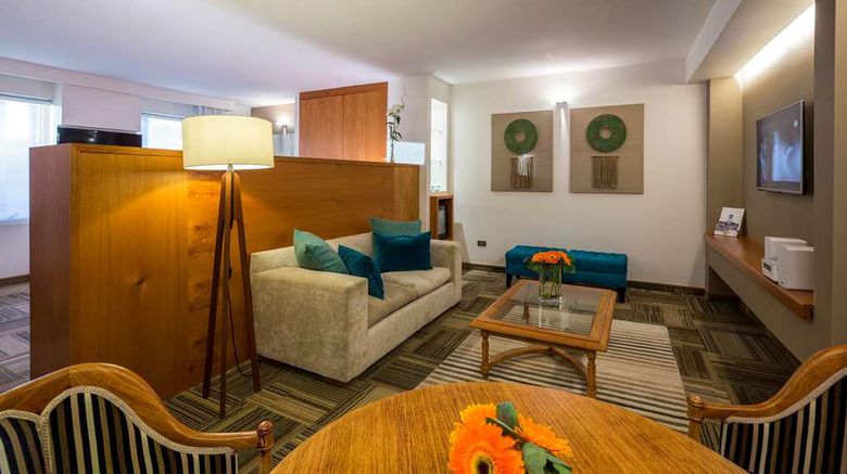 <b>Best Western Marina Del Rey Suite</b>. Images powered by <a href="https://iceportal.shijigroup.com/" title="IcePortal" target="_blank">IcePortal</a>.