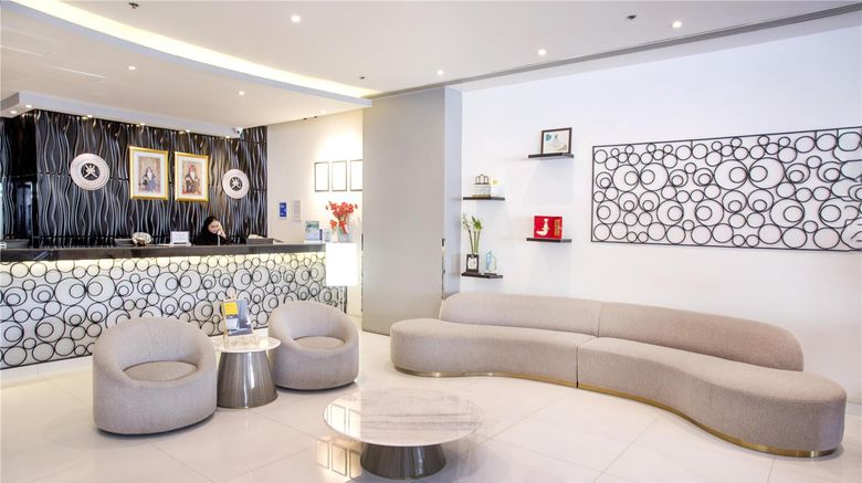 <b>Best Western Premier Muscat Lobby</b>. Images powered by <a href="https://iceportal.shijigroup.com/" title="IcePortal" target="_blank">IcePortal</a>.