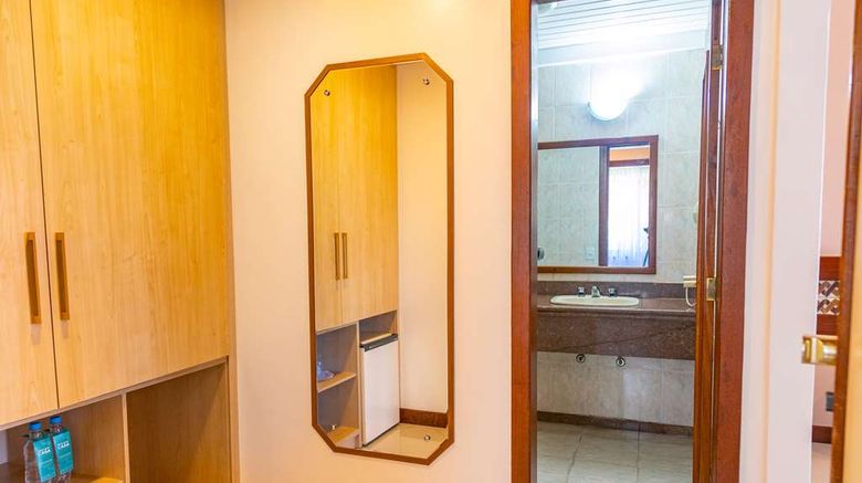 <b>Best Western Shalimar Praia Hotel Room</b>. Images powered by <a href="https://iceportal.shijigroup.com/" title="IcePortal" target="_blank">IcePortal</a>.