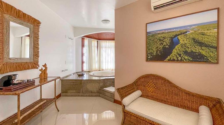 <b>Best Western Shalimar Praia Hotel Suite</b>. Images powered by <a href="https://iceportal.shijigroup.com/" title="IcePortal" target="_blank">IcePortal</a>.