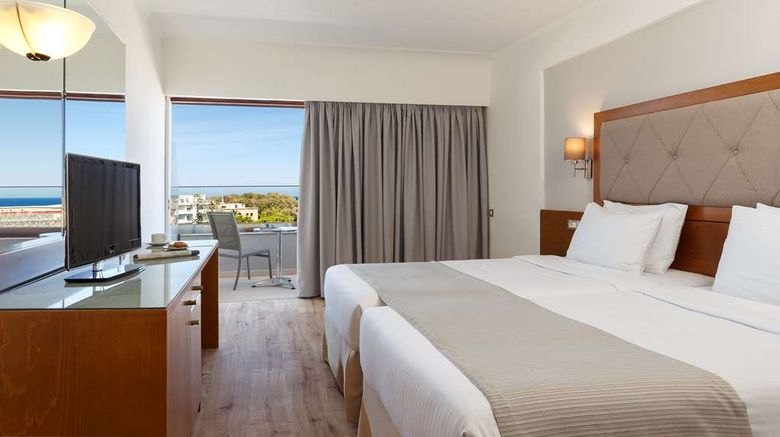 <b>Best Western Plus Hotel Plaza Room</b>. Images powered by <a href="https://iceportal.shijigroup.com/" title="IcePortal" target="_blank">IcePortal</a>.