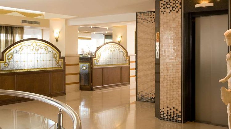 Best Western Plus Hotel Plaza Lobby