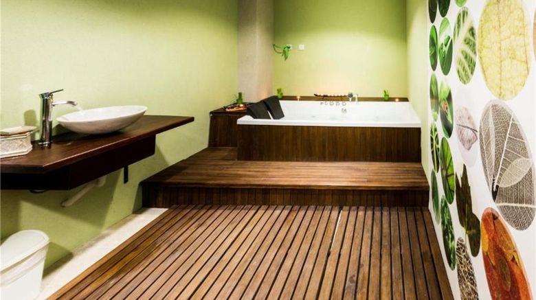 <b>Best Western Bucovina-Club De Munte Spa</b>. Images powered by <a href="https://iceportal.shijigroup.com/" title="IcePortal" target="_blank">IcePortal</a>.