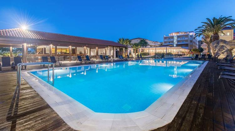 Galaxy Hotel, BW Premier Collection Pool