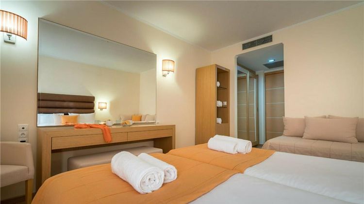 Galaxy Hotel, BW Premier Collection Room