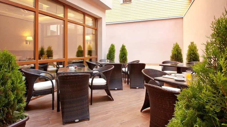 <b>Best Western Plus Bristol Hotel Restaurant</b>. Images powered by <a href="https://iceportal.shijigroup.com/" title="IcePortal" target="_blank">IcePortal</a>.