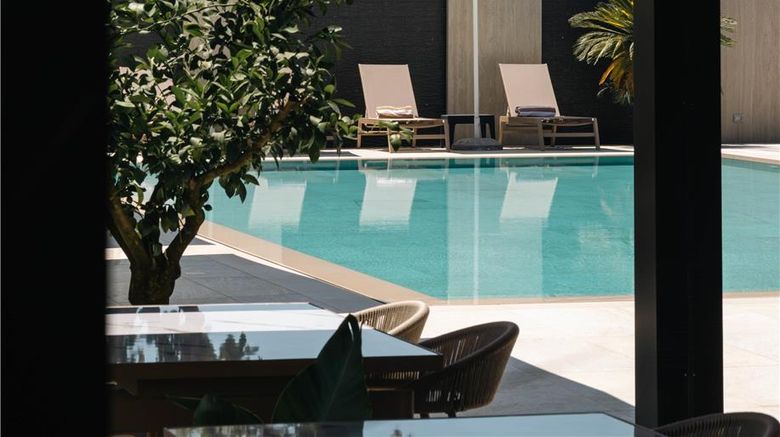 <b>Best Western Premier Ark Hotel Pool</b>. Images powered by <a href="https://iceportal.shijigroup.com/" title="IcePortal" target="_blank">IcePortal</a>.