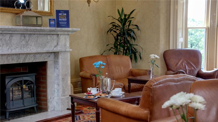 Best Western Plus Buxton Lee Wood Exterior