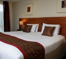 Best Western Kings Manor Hotel Room