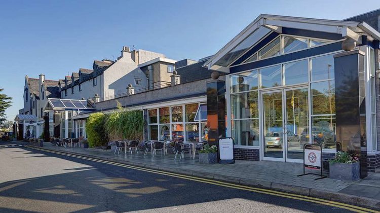 Best Western Kings Manor Hotel Exterior