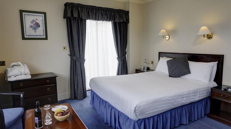 Best Western Queens Hotel Room
