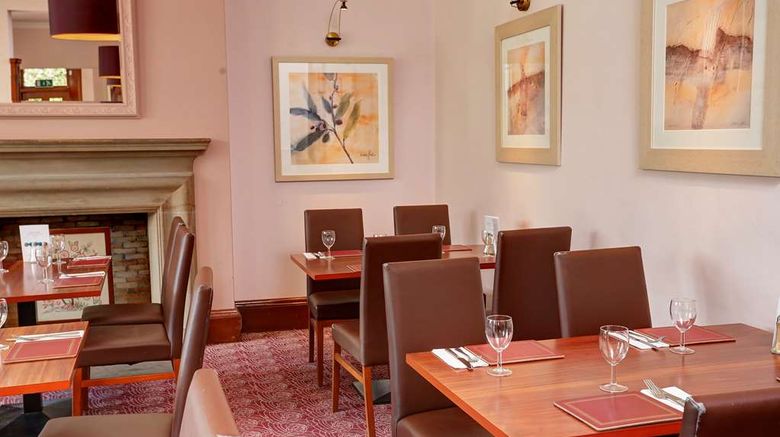 <b>Best Western Balgeddie House Hotel Restaurant</b>. Images powered by <a href="https://iceportal.shijigroup.com/" title="IcePortal" target="_blank">IcePortal</a>.
