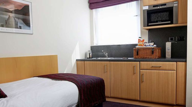 Sure Hotel by Best Western Aberdeen Suite