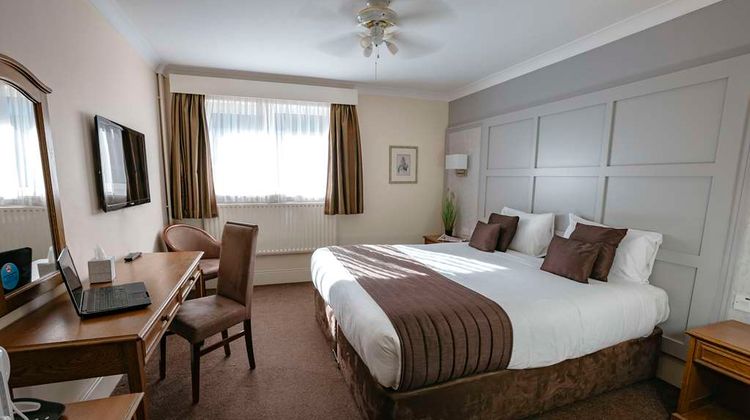 Best Western Manor Hotel Room
