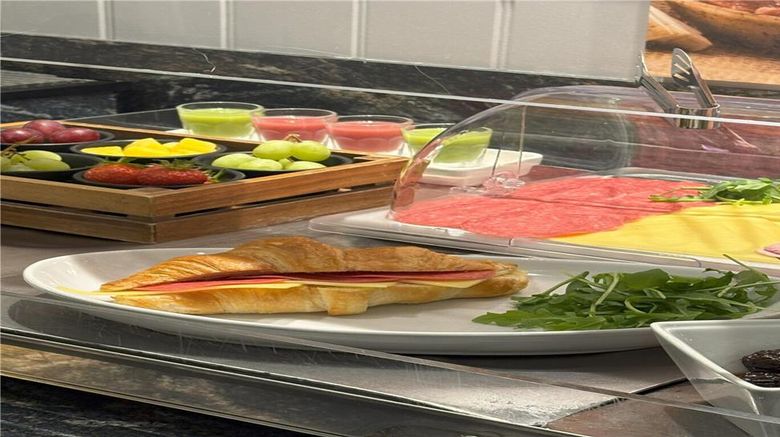 <b>Best Western Manor Hotel Restaurant</b>. Images powered by <a href="https://iceportal.shijigroup.com/" title="IcePortal" target="_blank">IcePortal</a>.