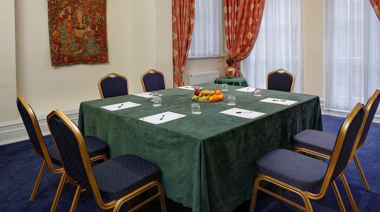 <b>Best Western Swiss Cottage Hotel Meeting</b>. Images powered by <a href="https://iceportal.shijigroup.com/" title="IcePortal" target="_blank">IcePortal</a>.