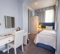 Best Western Plus Connaught Hotel Room