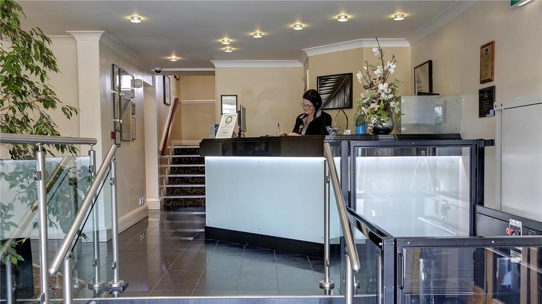 <b>Best Western Plus Milford Hotel Lobby</b>. Images powered by <a href="https://iceportal.shijigroup.com/" title="IcePortal" target="_blank">IcePortal</a>.
