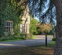 Weston Hall Hotel, Sure Hotel Coll Exterior