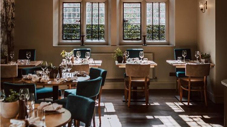 Weston Hall Hotel, Sure Hotel Coll Restaurant