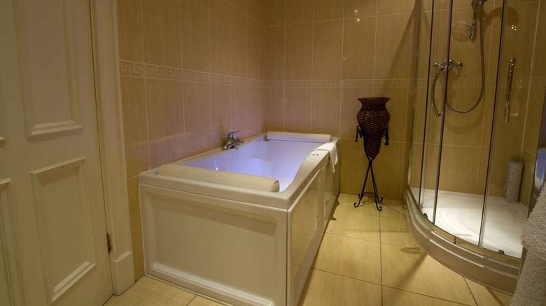 <b>Best Western Plus West Retford Hotel Suite</b>. Images powered by <a href="https://iceportal.shijigroup.com/" title="IcePortal" target="_blank">IcePortal</a>.