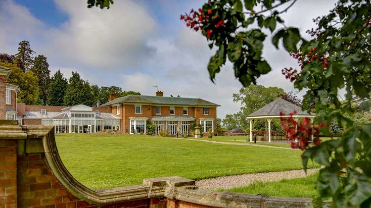 Best Western Plus Kenwick Park Hotel Exterior