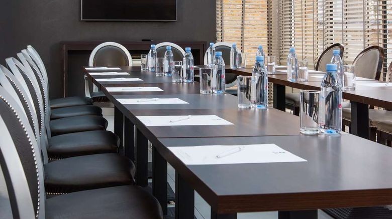 <b>Best Western Chiswick Palace & Suites Meeting</b>. Images powered by <a href="https://iceportal.shijigroup.com/" title="IcePortal" target="_blank">IcePortal</a>.