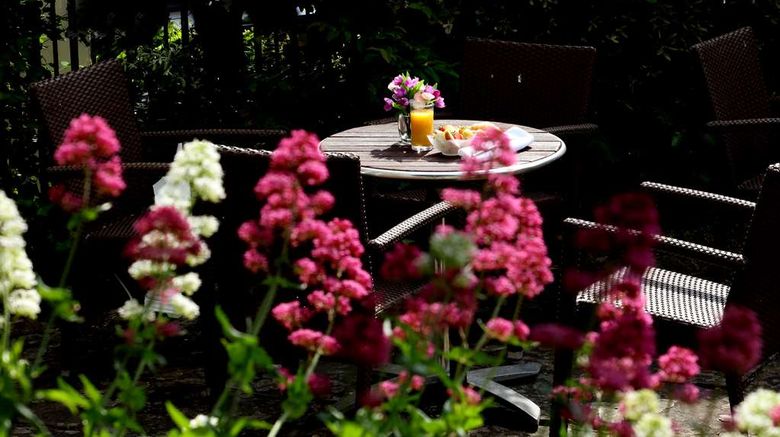 <b>Best Western Henbury Lodge Hotel Exterior</b>. Images powered by <a href="https://iceportal.shijigroup.com/" title="IcePortal" target="_blank">IcePortal</a>.