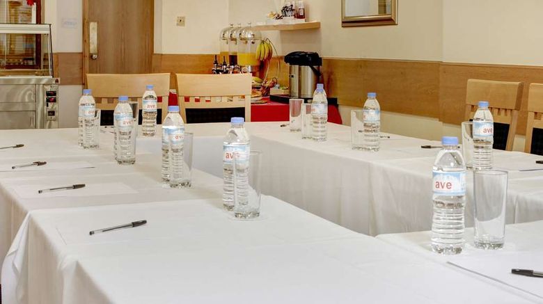 <b>Best Western Ilford Hotel Meeting</b>. Images powered by <a href="https://iceportal.shijigroup.com/" title="IcePortal" target="_blank">IcePortal</a>.