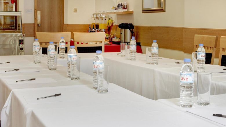 <b>Best Western Ilford Hotel Meeting</b>. Images powered by <a href="https://iceportal.shijigroup.com/" title="IcePortal" target="_blank">IcePortal</a>.