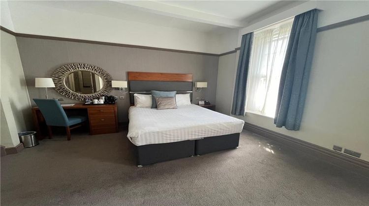 Best Western Chilworth Manor Hotel Room