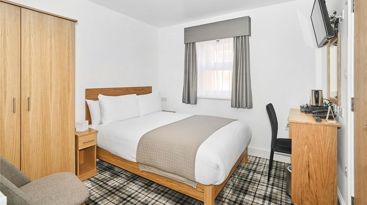 Best Western Greater London Hotel Room