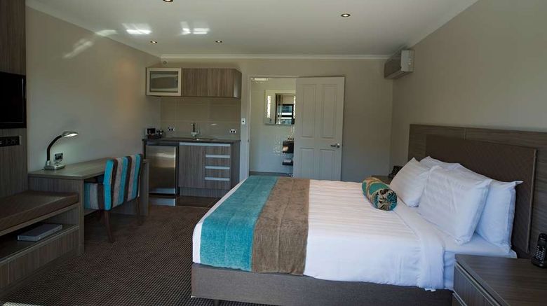 <b>Best Western Ellerslie International Suite</b>. Images powered by <a href="https://iceportal.shijigroup.com/" title="IcePortal" target="_blank">IcePortal</a>.
