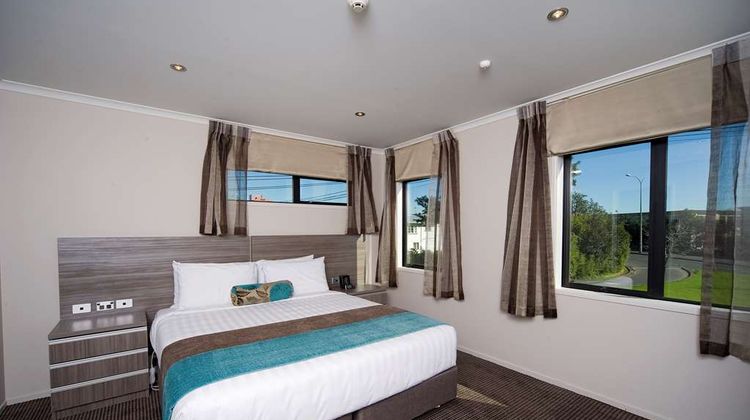 Best Western Ellerslie International Suite
