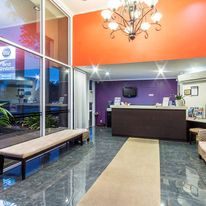 Best Western Newmarket Inn & Suites