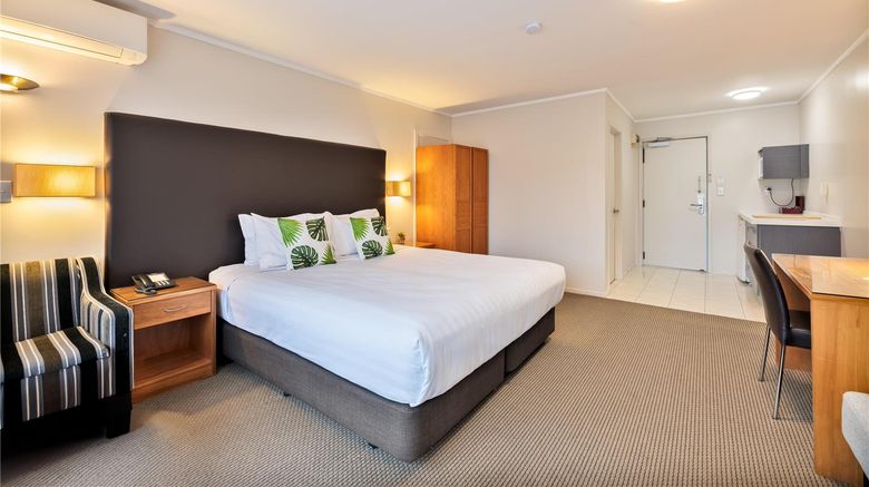 <b>Best Western Newmarket Inn & Suites Room</b>. Images powered by <a href="https://iceportal.shijigroup.com/" title="IcePortal" target="_blank">IcePortal</a>.