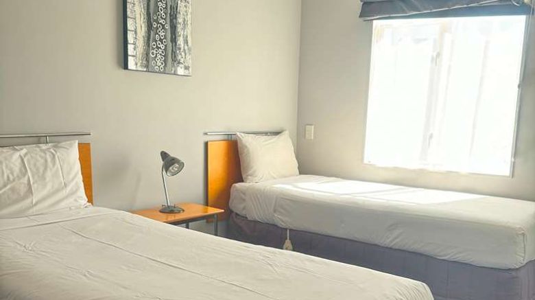 <b>Best Western Wellington Room</b>. Images powered by <a href="https://iceportal.shijigroup.com/" title="IcePortal" target="_blank">IcePortal</a>.