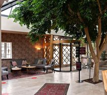 Best Western Strand Hotel Lobby