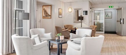 Best Western Plus Edward Hotel Lobby