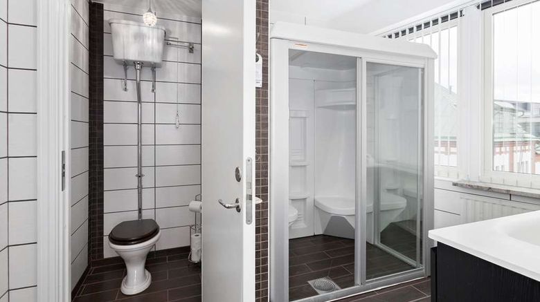 <b>Best Western Vetlanda Stadshotell Suite</b>. Images powered by <a href="https://iceportal.shijigroup.com/" title="IcePortal" target="_blank">IcePortal</a>.